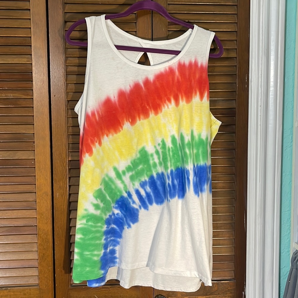 Women’s plus size active tank